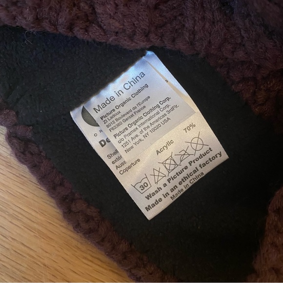 Picture | Women’s Winter Hat - Picture 4 of 5